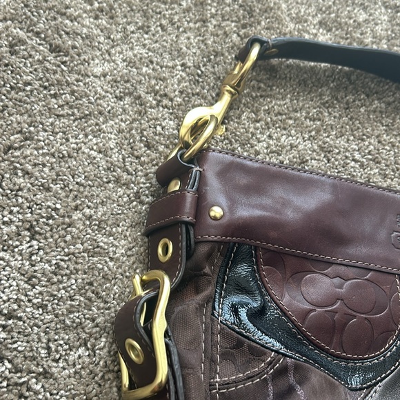 COACH Signature Zoe Mosaic Patchwork Hobo Bag and Wallet - Picture 8 of 14